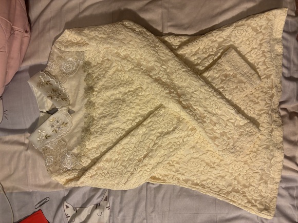 Women Lace Blouse - Picture 1 of 3
